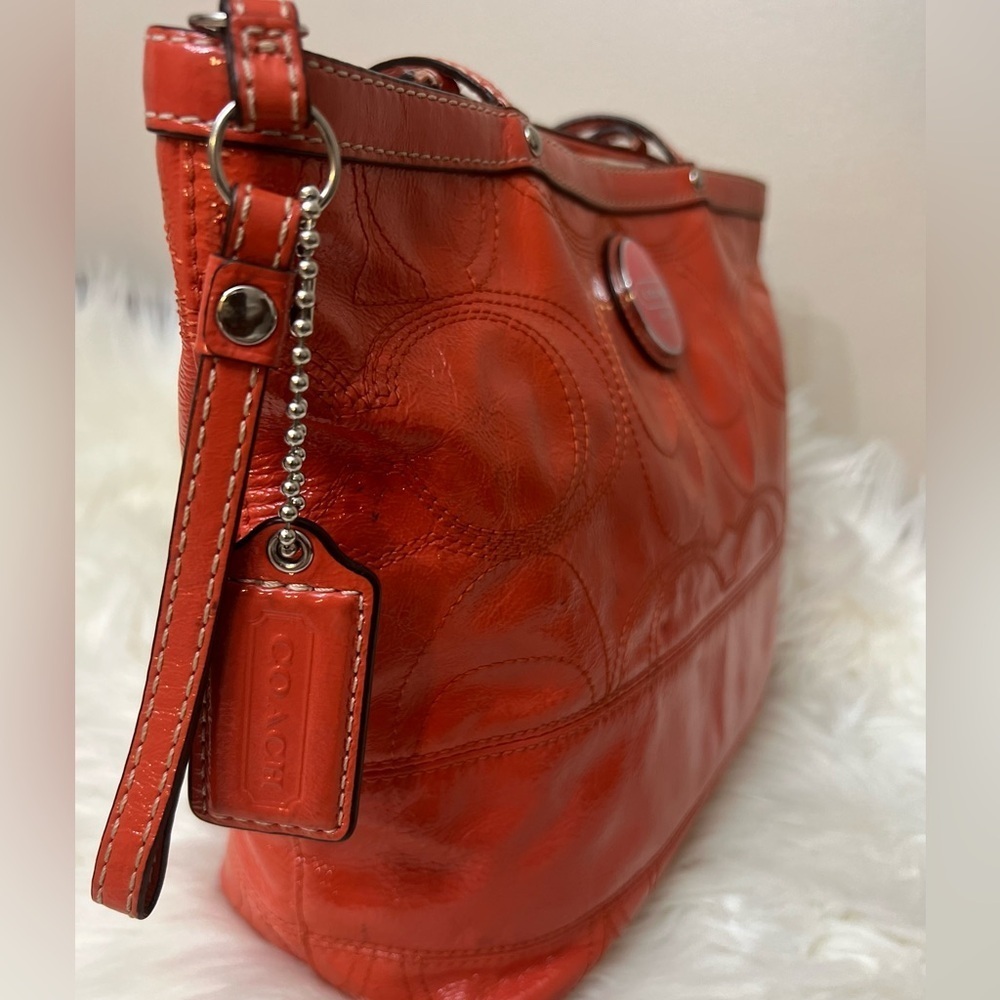 Coach Vibrant Red Leather Shoulder Bag - Picture 9 of 10